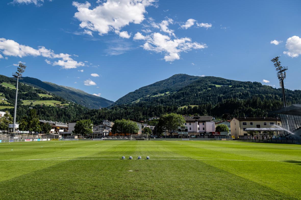 Zwei weitere Testspiele & EM-Public Viewing im Gernot Langes Stadion fixiert