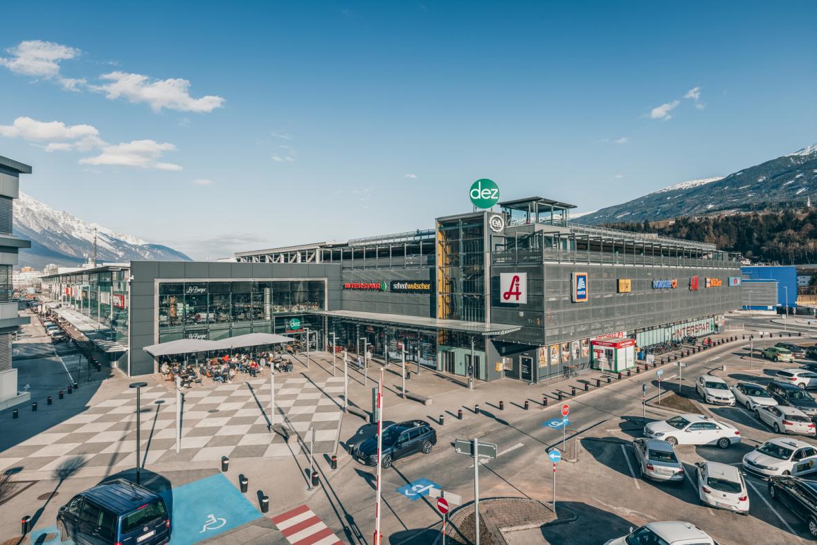 Autogrammstunde & Gaberl-Wettbewerb im DEZ Einkaufszentrum Innsbruck